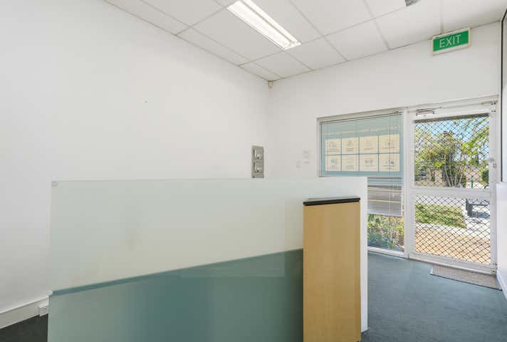 Units 1-2, 39 King George Street Innaloo WA 6018 - Image 16