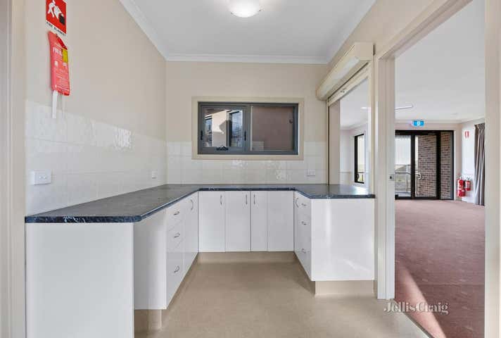 10 Vincent Street Daylesford VIC 3460 - Image 7