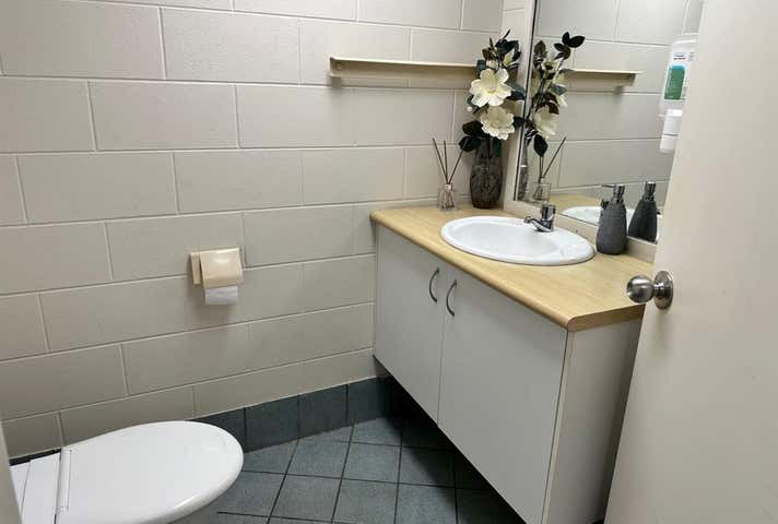 2/192 Mulgrave Road Westcourt QLD 4870 - Image 16