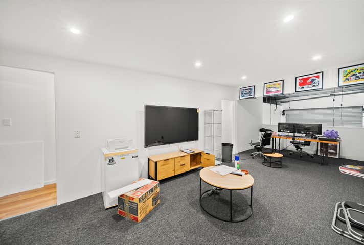 4/511 Olsen Avenue Southport QLD 4215 - Image 11