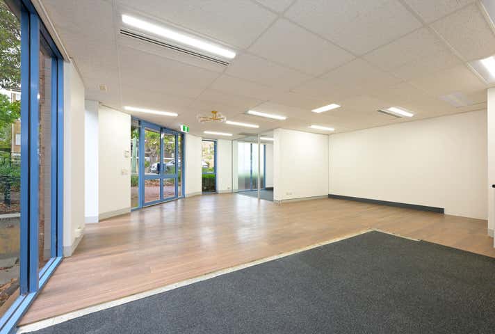 8/14-14a Edgeworth David Avenue Hornsby NSW 2077 - Image 2