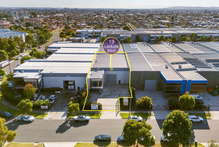 19 Latitude Boulevard Thomastown VIC 3074 - Image 14