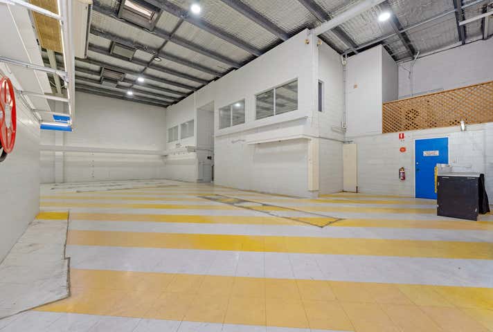 241-243 Ingham Road Garbutt QLD 4814 - Image 9