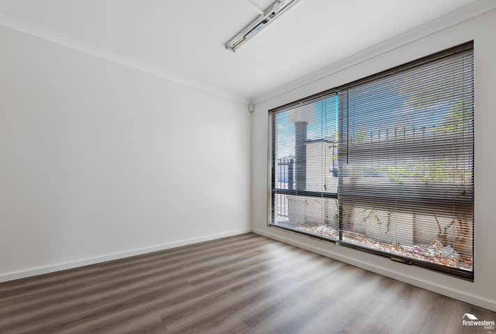 32 Nottinghill Street Joondalup WA 6027 - Image 9