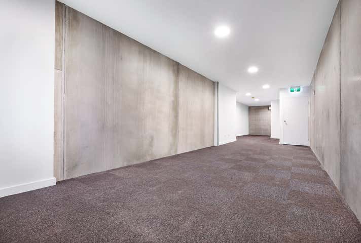 18/5-11 Waynote Place Unanderra NSW 2526 - Image 4