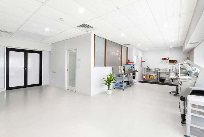 Suite 17&18, 118 -122 Griffith Street Coolangatta QLD 4225 - Image 1