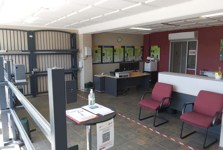 2/8 Pitt Way Booragoon WA 6154 - Image 5