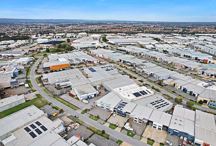 14 Tacoma Circuit Canning Vale WA 6155 - Image 26