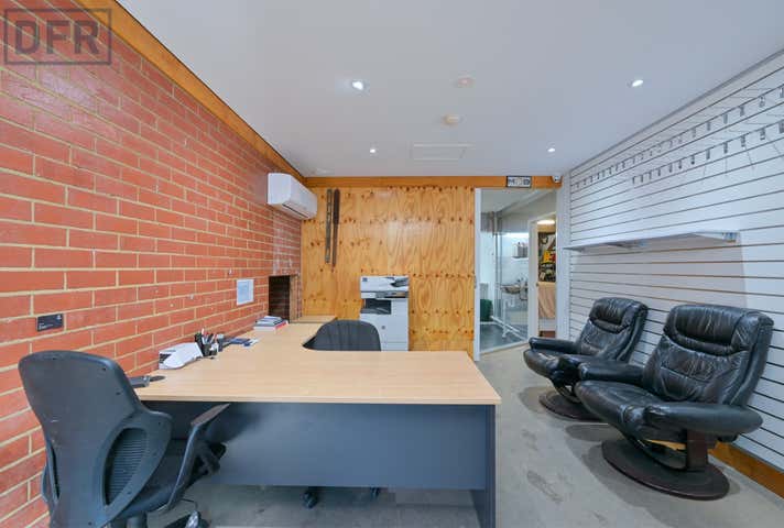 1/27 Mordaunt Circuit Canning Vale WA 6155 - Image 13