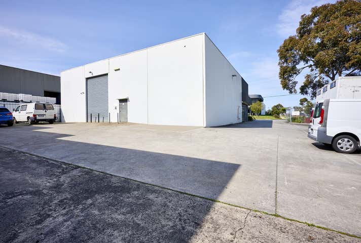 1/50 Henderson Road Rowville VIC 3178 - Image 3