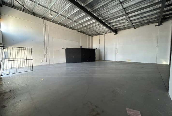 2/88-90 Beach Road Pialba QLD 4655 - Image 8