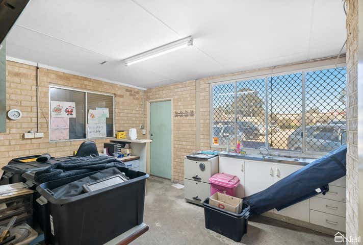 4/8 Brant Road Kelmscott WA 6111 - Image 6