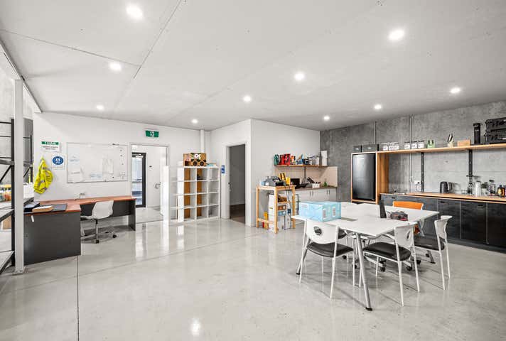 6 Siltstone Place Berrinba QLD 4117 - Image 8