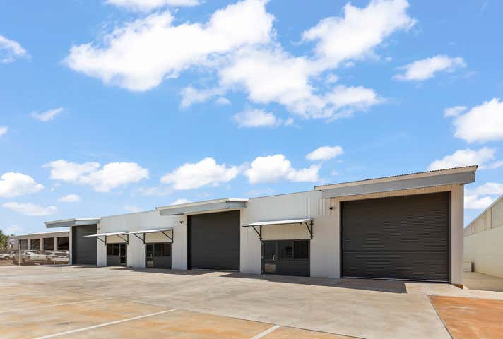 Unit 2 33 Gwendoline Crossing Bilingurr WA 6725 - Image 1