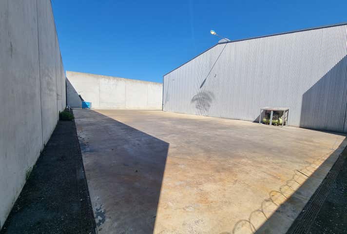 26 Wildfire Road Maddington WA 6109 - Image 2