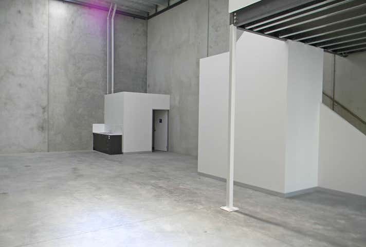 8/22 Makland Drive Derrimut VIC 3026 - Image 3