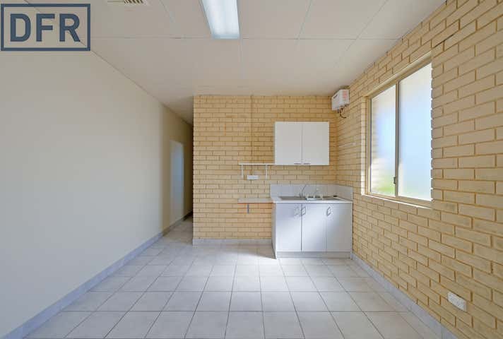 2/30 Ocean Street Kwinana Beach WA 6167 - Image 19