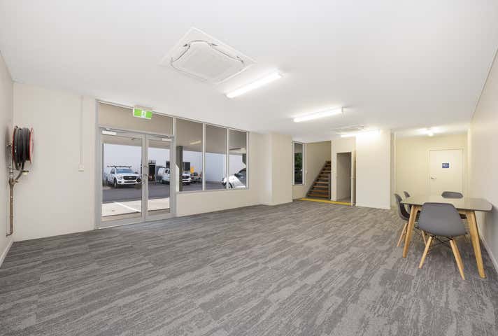 8/547 Woolcock Street Mount Louisa QLD 4814 - Image 4