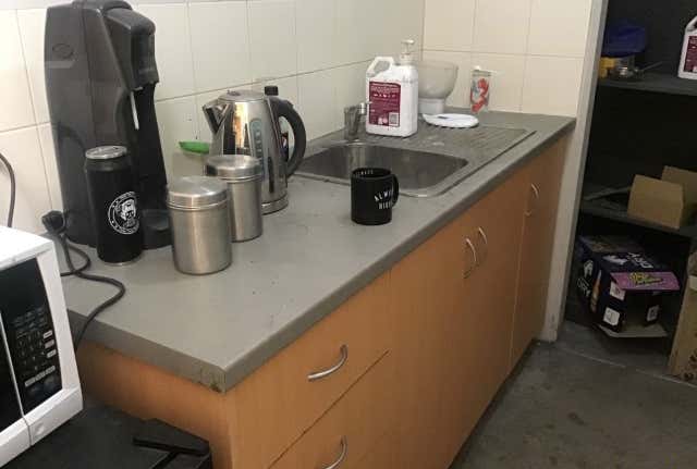 Unit 2, 68 Callaway Street Wangara WA 6065 - Image 4