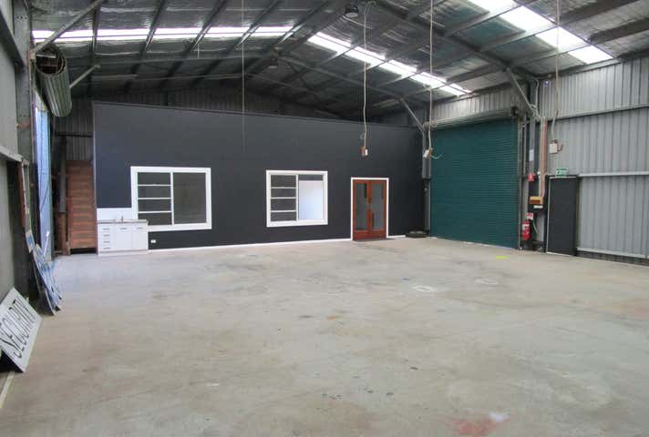 Unit 2, 32 Seasands Drive Redhead NSW 2290 - Image 3