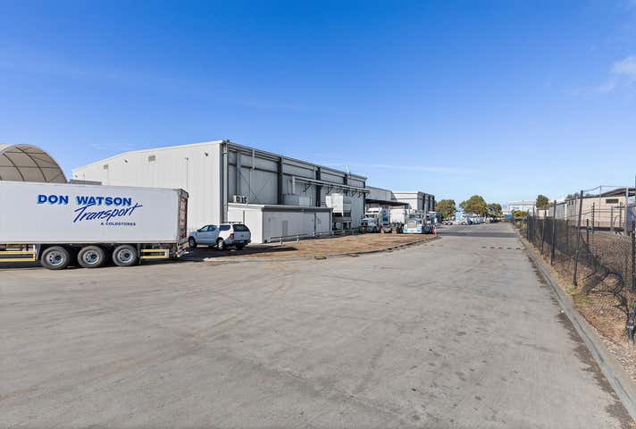 16 Swann Drive Derrimut VIC 3026 - Image 7