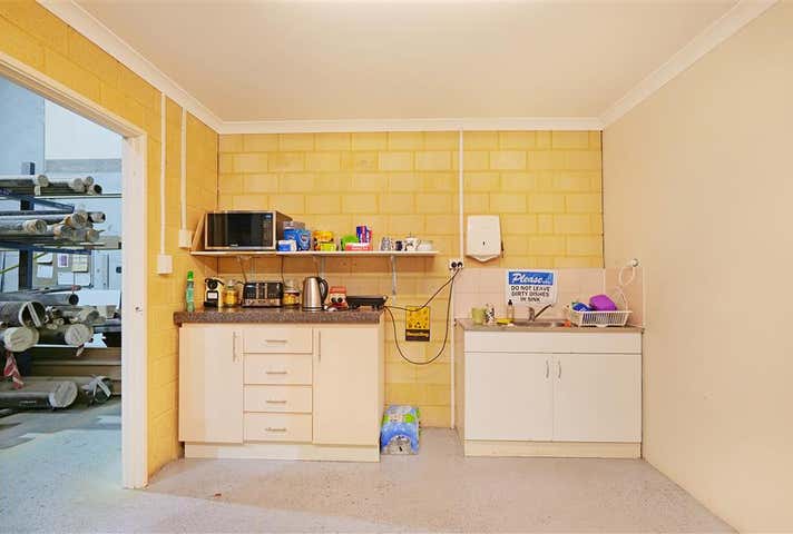 13 Chullora Bend Jandakot WA 6164 - Image 7