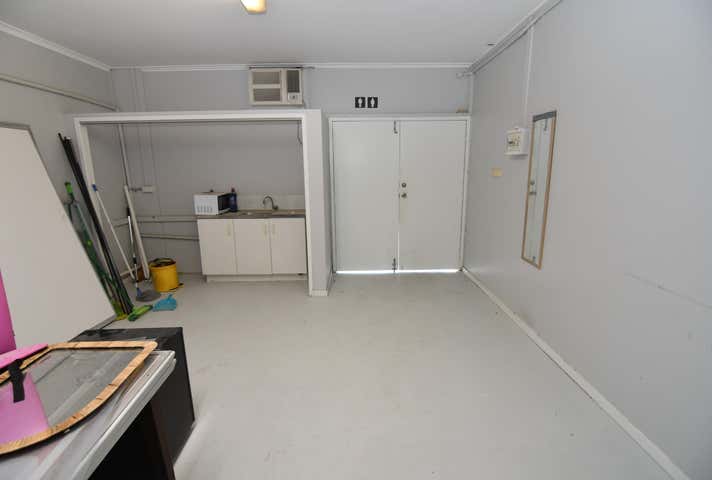 2/273-275 Charters Towers Road Mysterton QLD 4812 - Image 8