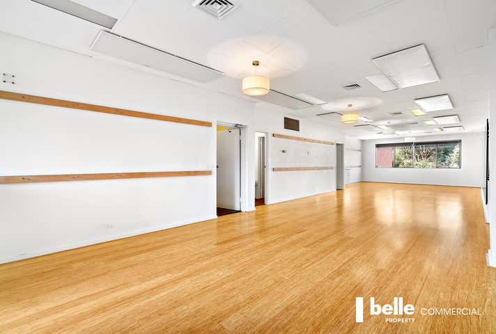 1/42 East Concourse Beaumaris VIC 3193 - Image 2