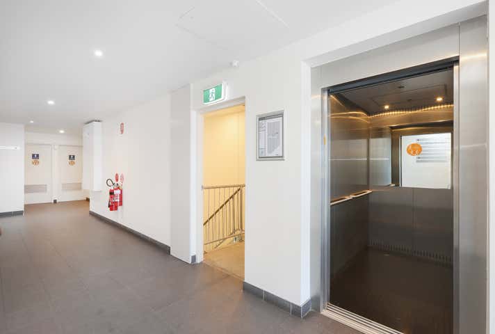 4/114-126  Evans Street Sunbury VIC 3429 - Image 5