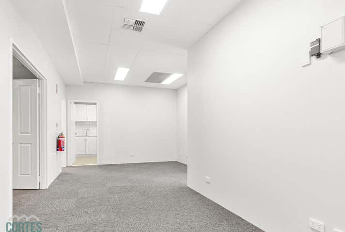 Unit 1/6 Geelong Court Bibra Lake WA 6163 - Image 8