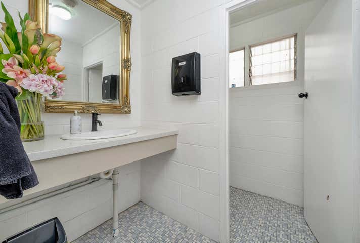 121 Ingham Road West End QLD 4810 - Image 11