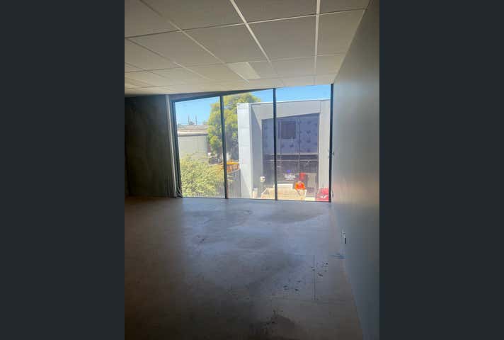 Unit  7, 562 Geelong Road Brooklyn VIC 3012 - Image 3