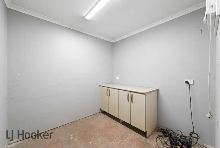 13 Bradpole Road Edinburgh North SA 5113 - Image 23