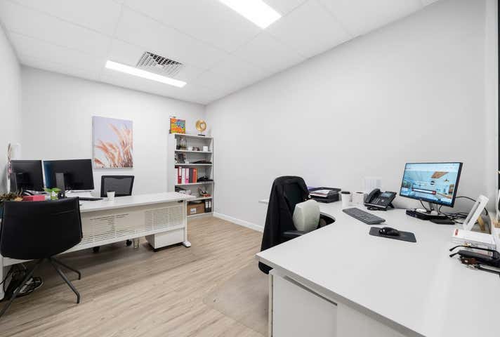 8/1 Merino Entrance Cockburn Central WA 6164 - Image 10