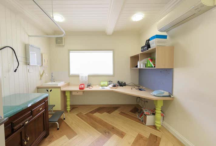 447-449 Draper Street Parramatta Park QLD 4870 - Image 9