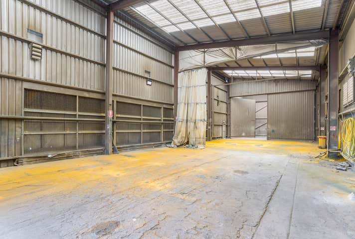 393-409 McLaughlin Street Parkhurst QLD 4702 - Image 11