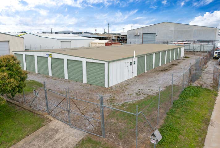 4 Kingsford Smith Street Tamworth NSW 2340 - Image 8