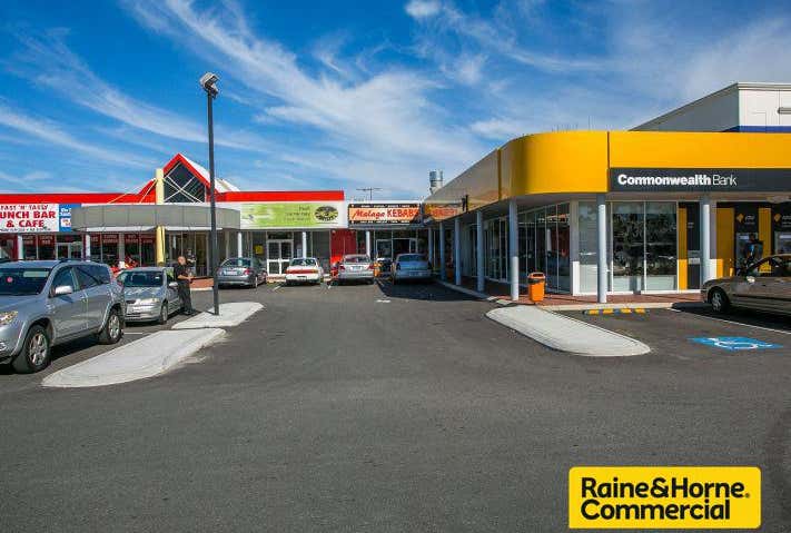 Unit 4 / 1892 Beach Road Malaga WA 6090 - Image 17