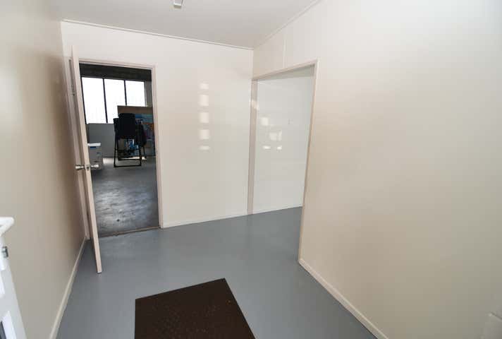 2/13 Leyland Street Garbutt QLD 4814 - Image 9