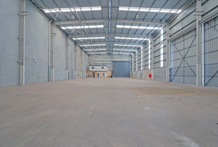 3 Evinrude Bend East Rockingham WA 6168 - Image 15