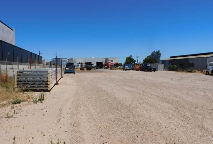 10 Browning Road Armadale WA 6112 - Image 3