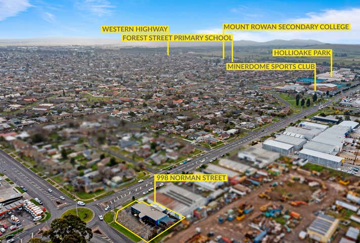 998 Norman Street Wendouree VIC 3355 - Image 13