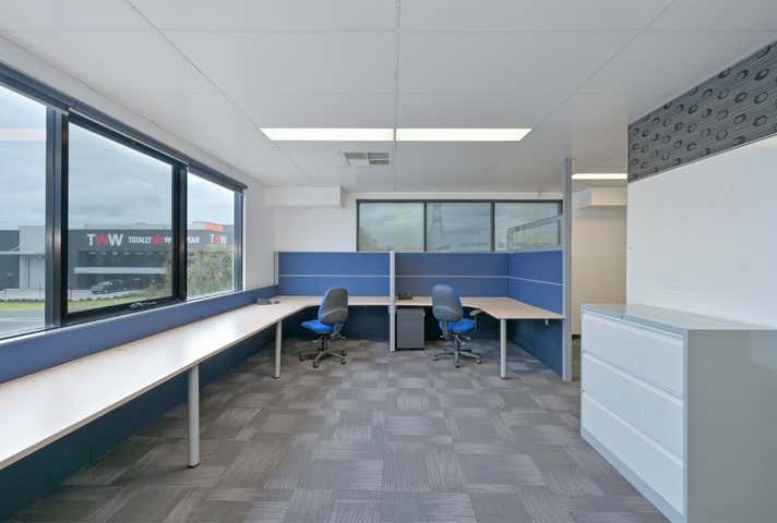 2/93 Cutler Road Jandakot WA 6164 - Image 5