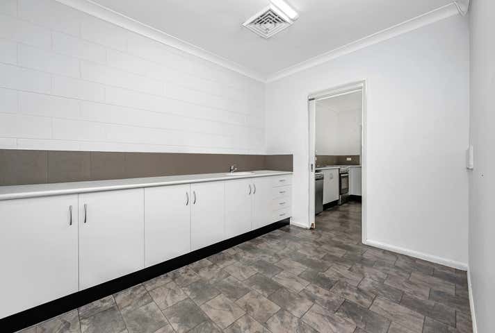 Suite 5, 14 Keane Street Currajong QLD 4812 - Image 11