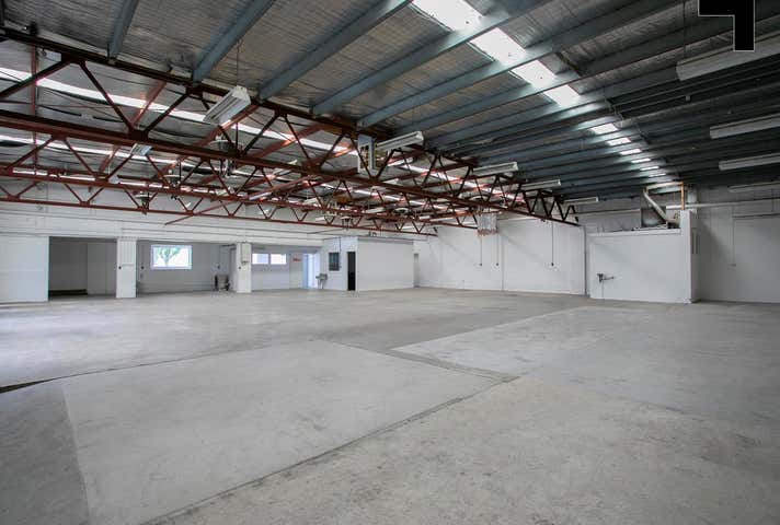 61 Matthews Avenue Airport West VIC 3042 - Image 4