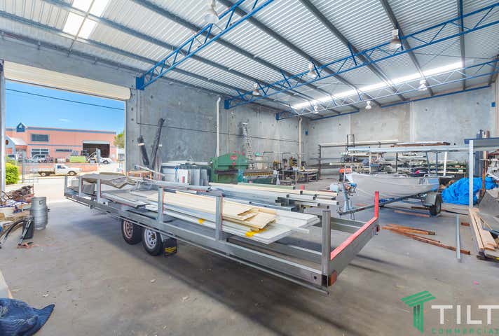 1/16 Kalmia Road Bibra Lake WA 6163 - Image 11