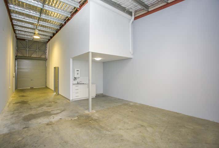 Unit 3, 9 Caloundra Rd Clarkson WA 6030 - Image 14