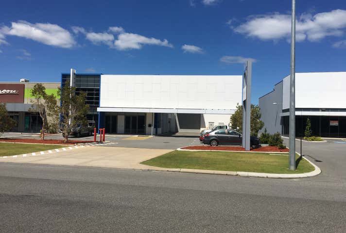 17 Honeybush Drive Joondalup WA 6027 - Image 2