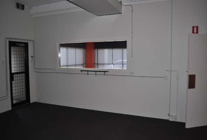 1A/37 Howson Way Bibra Lake WA 6163 - Image 4