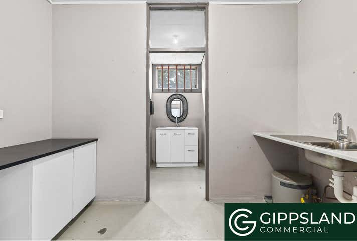 15 Mavis Avenue Warragul VIC 3820 - Image 8